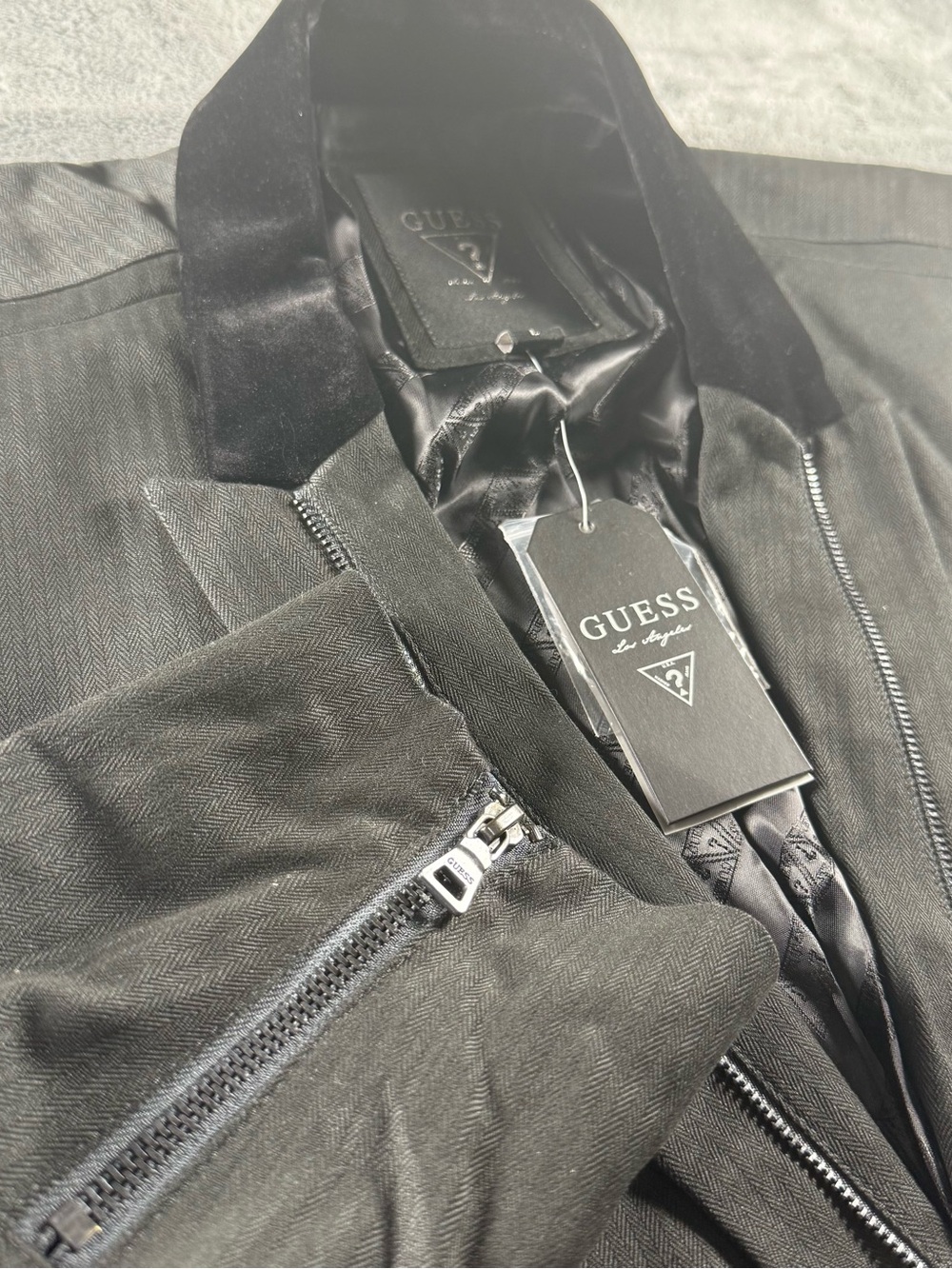 NWT M24N02W34K0 Guess Felton Herringbone Blazer Phantom Black Size L